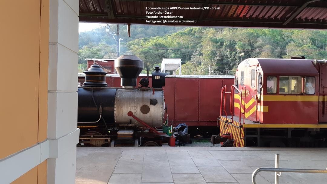 Locomotivas da ABPF/Sul em Antonina/PR